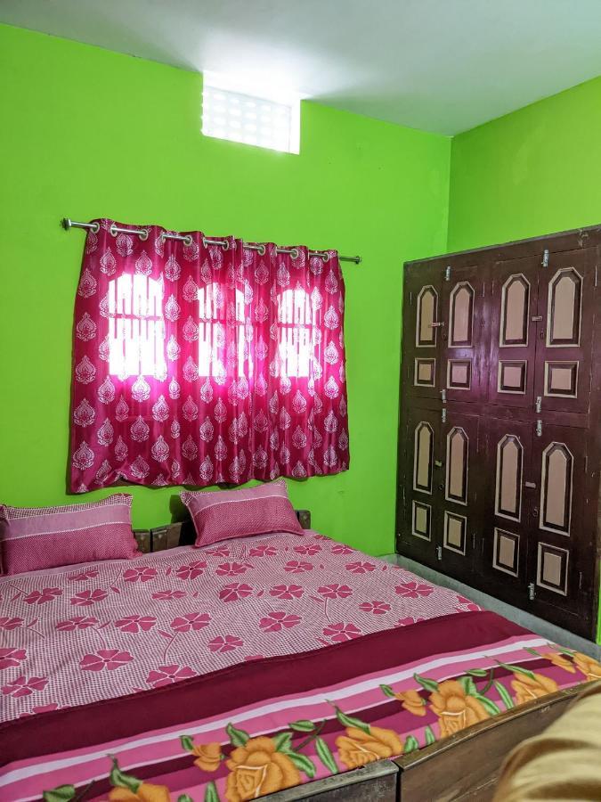 Shree Nivas Homestay Puri Bagian luar foto