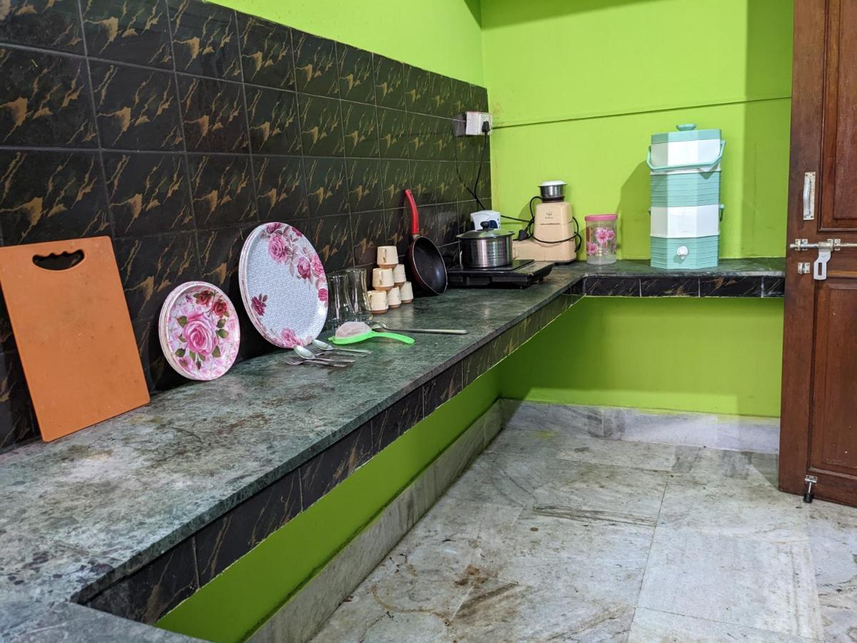 Shree Nivas Homestay Puri Bagian luar foto