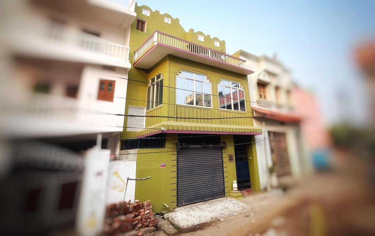 Shree Nivas Homestay Puri Bagian luar foto