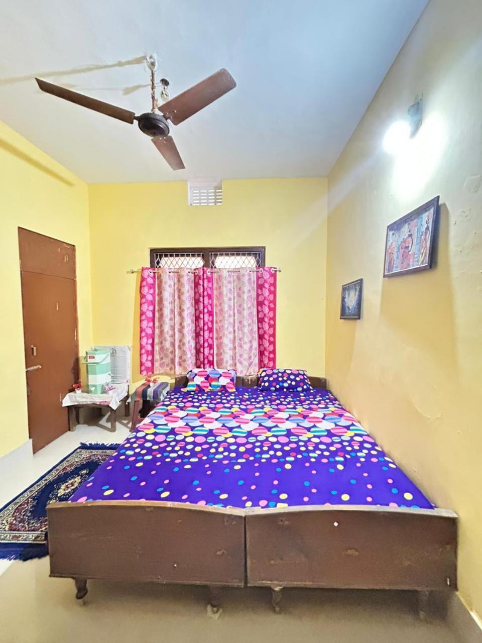Shree Nivas Homestay Puri Bagian luar foto