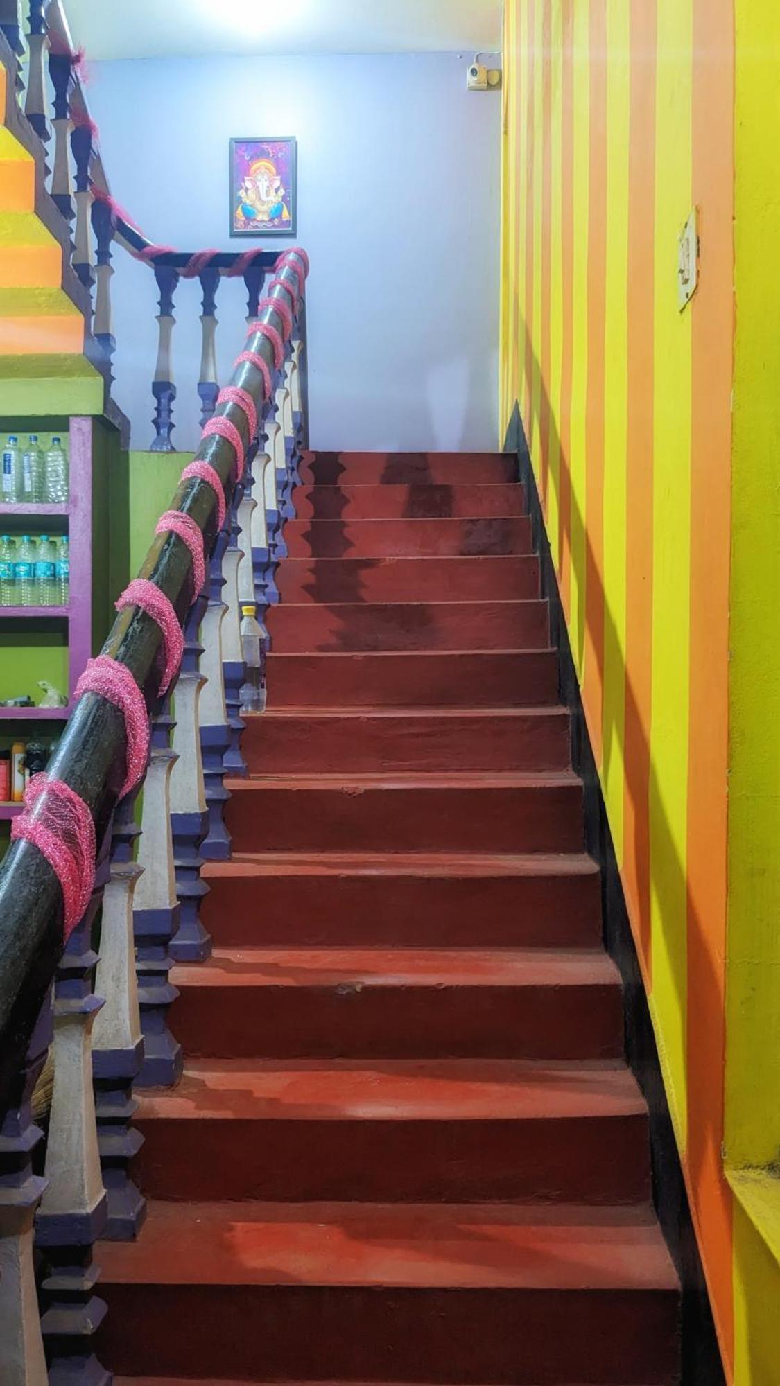 Shree Nivas Homestay Puri Bagian luar foto