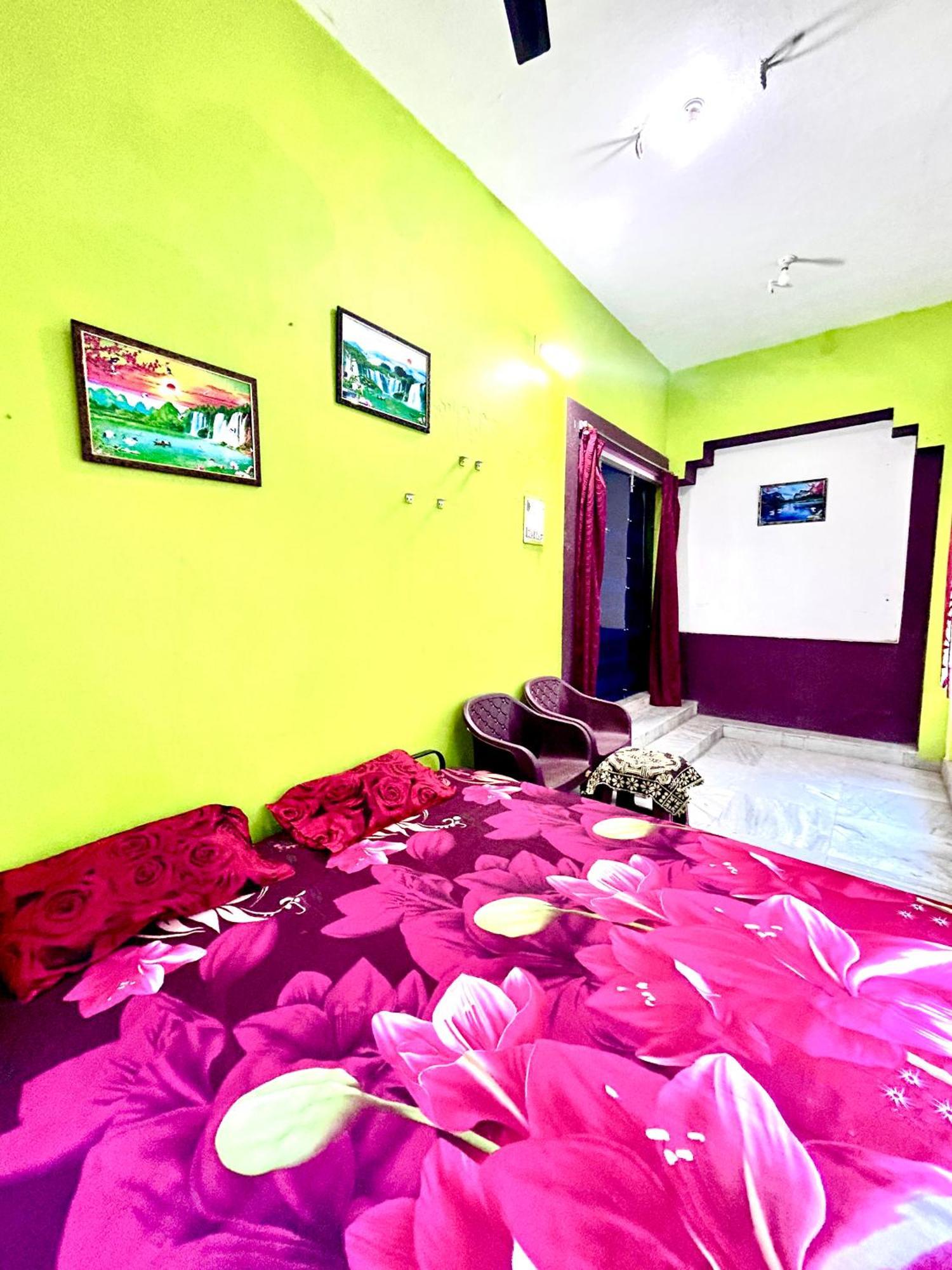 Shree Nivas Homestay Puri Bagian luar foto
