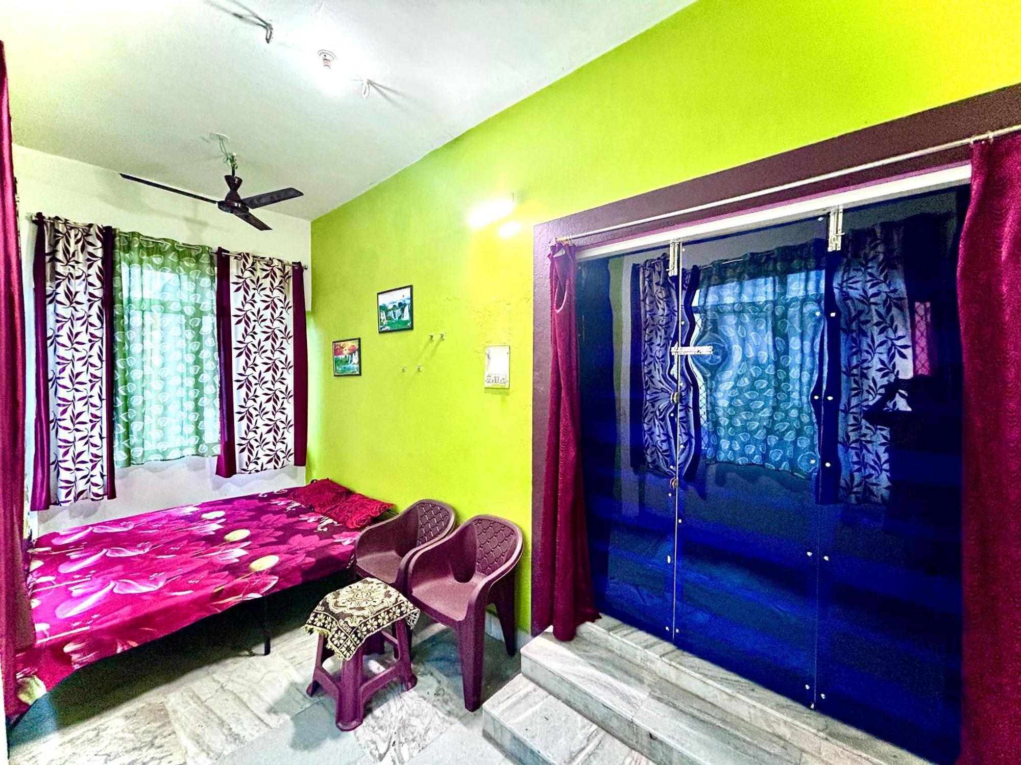 Shree Nivas Homestay Puri Bagian luar foto