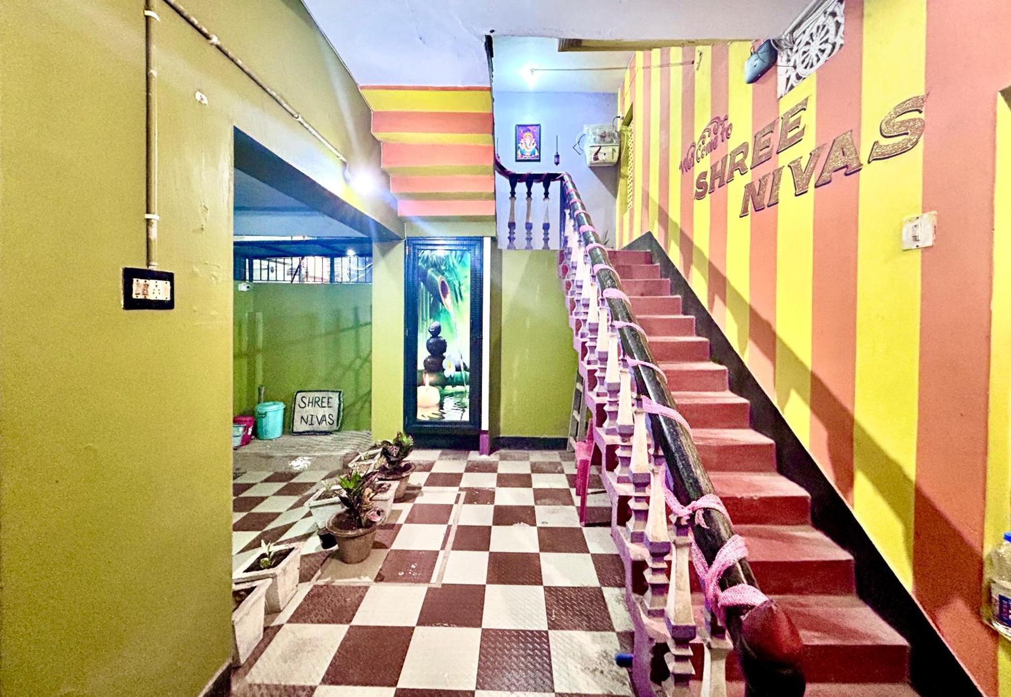 Shree Nivas Homestay Puri Bagian luar foto